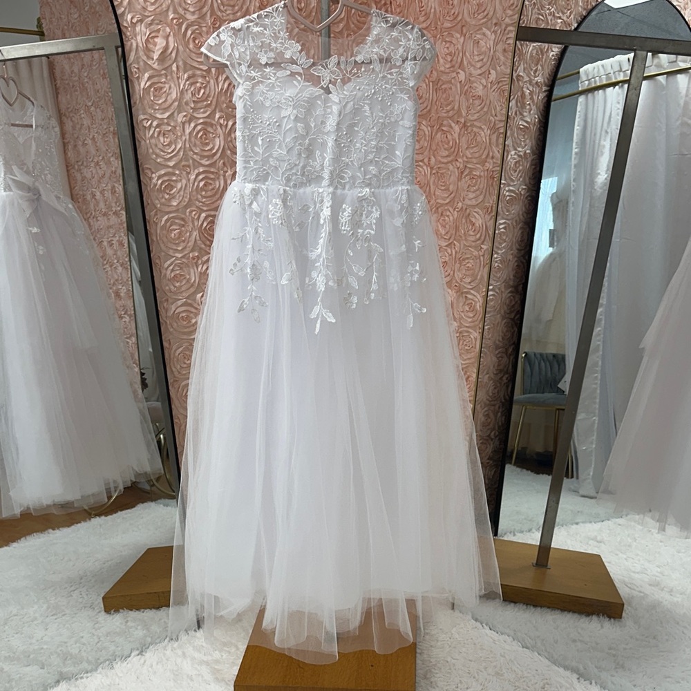Elegant White Lace Kids Dress